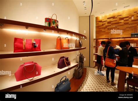 shopping at hermes